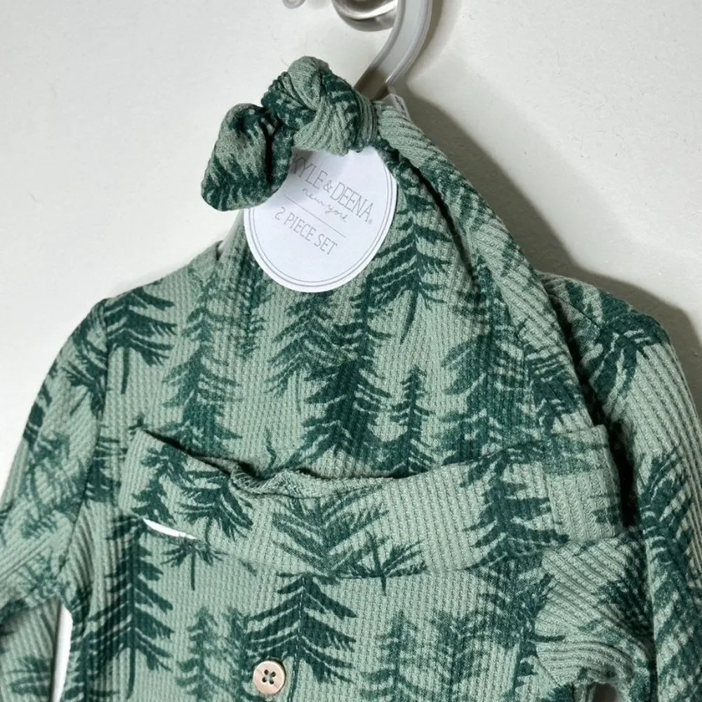 Kyle & Deena NY 2 piece set waffle knit sleeper baby 3-6 month beanie sage green